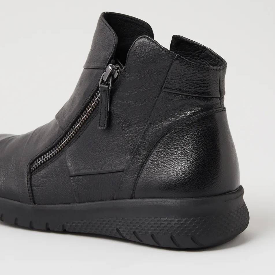 Ziera Sisley Black orthotic boot