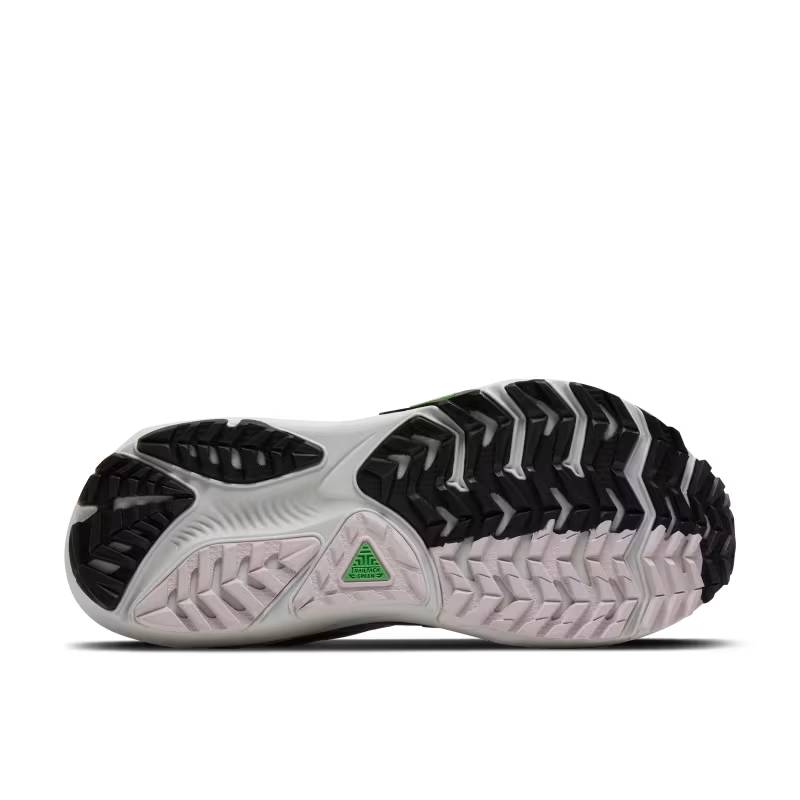 Brooks Ghost trail womens runner