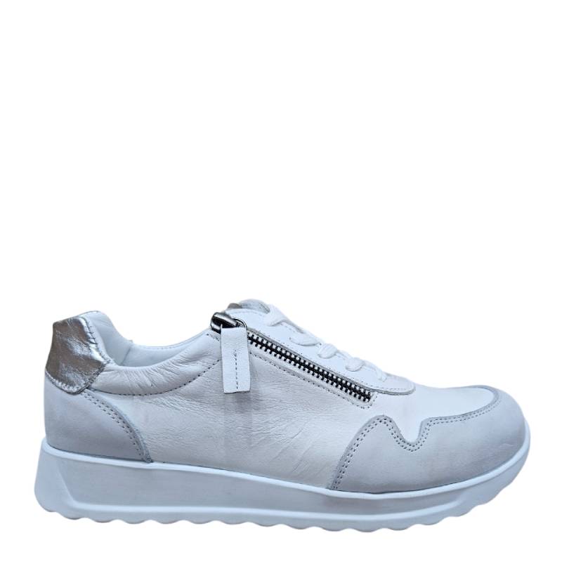 EG09 WHITE