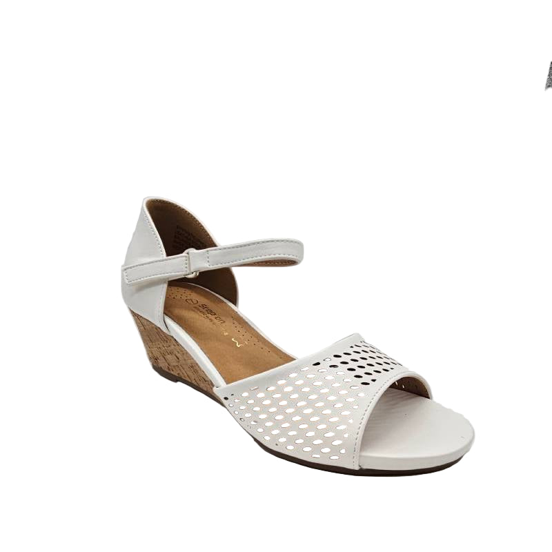 step on air finesse white