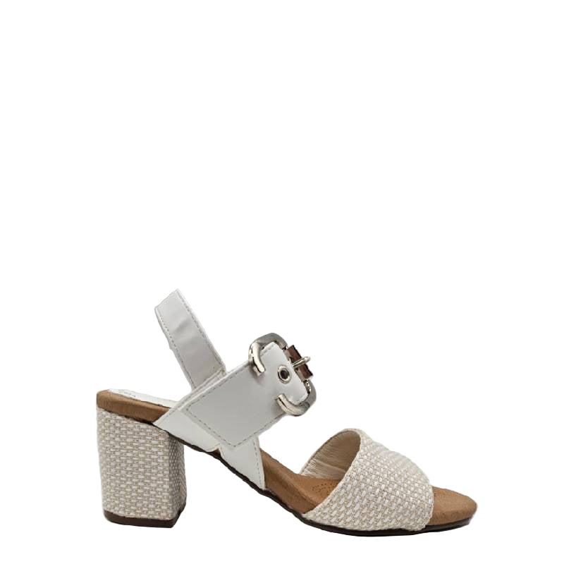 Step on air sway white sandal
