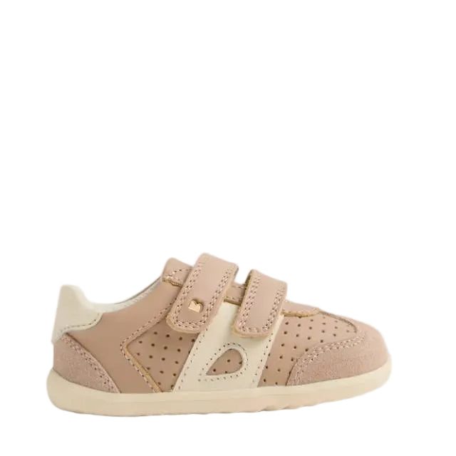 Bobux titn step up sneaker in warm taupe