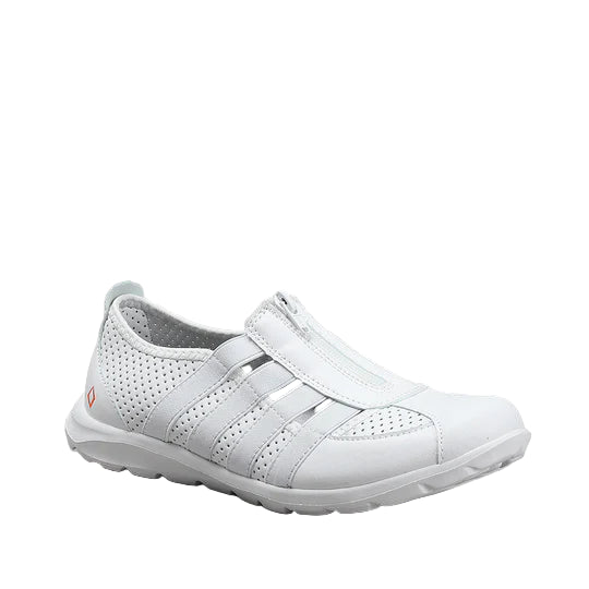 CC Resorts Christine White