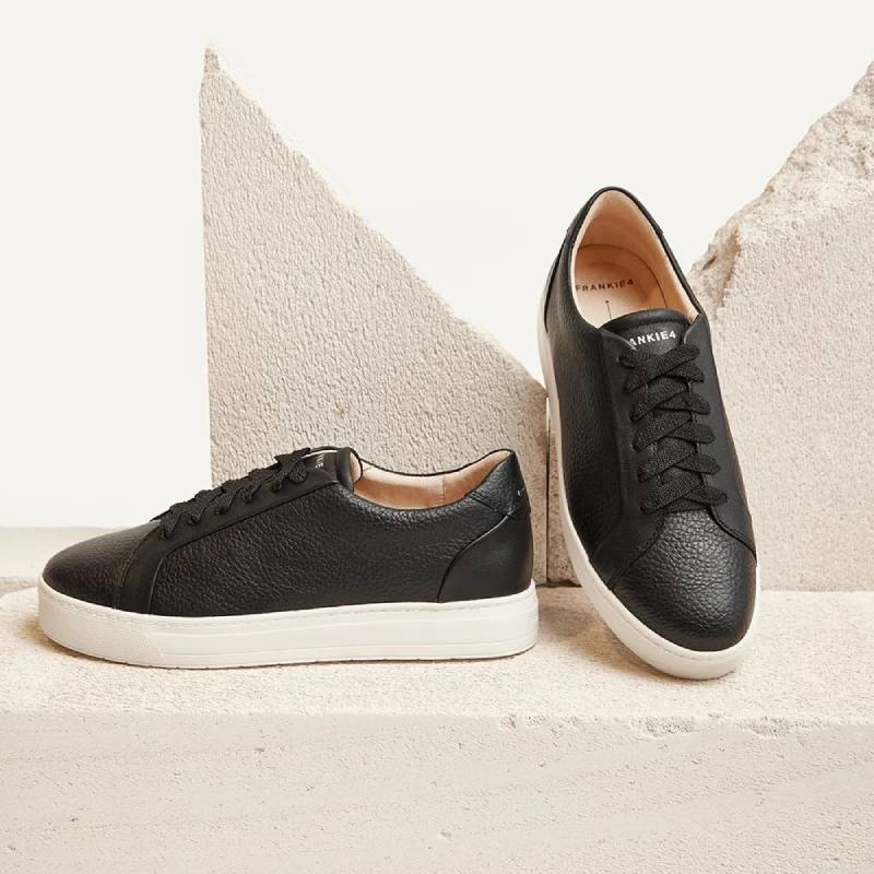 Frankie 4 Mim  V Black lace up