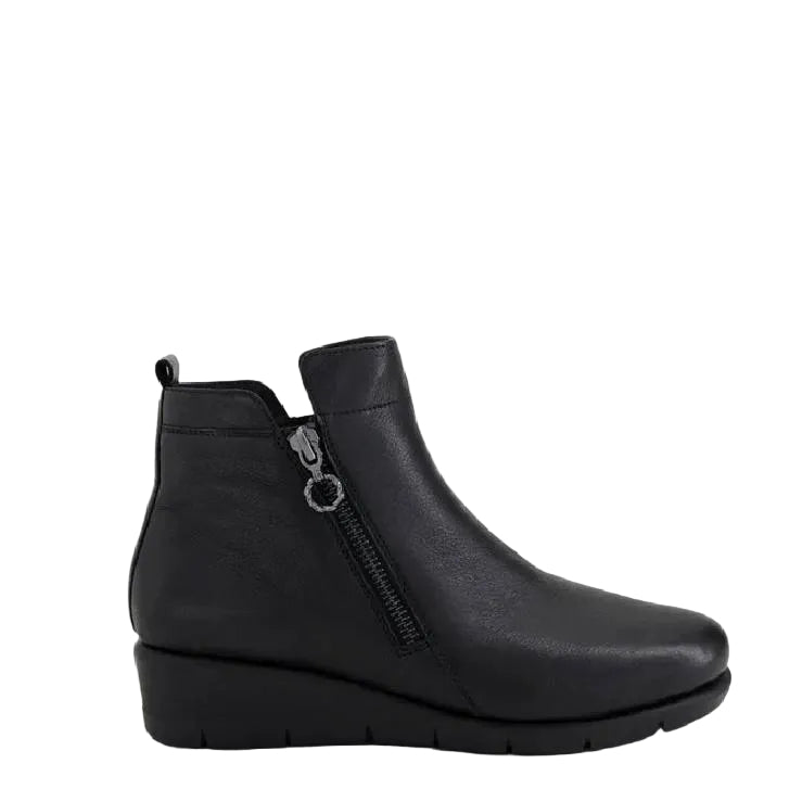Supersoft Mavis black leather womens boot