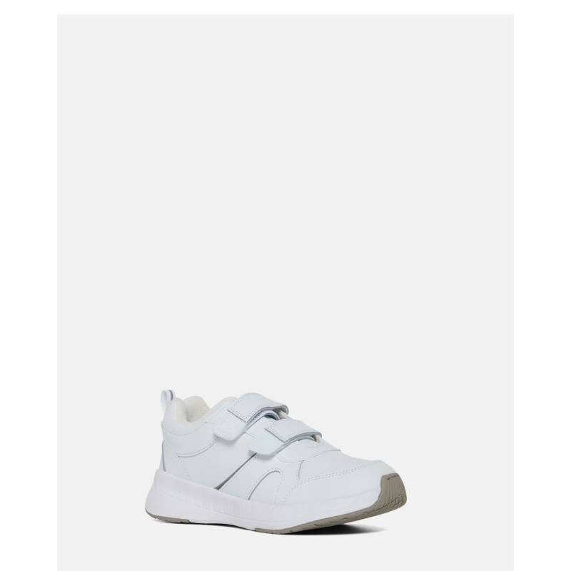 Clarks Hustle White